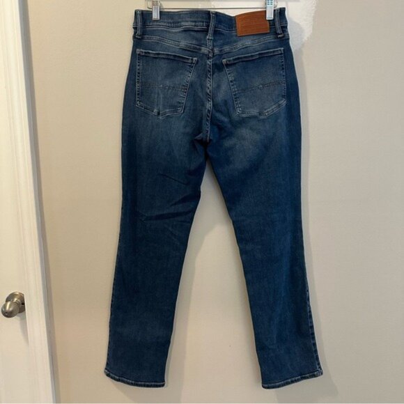 Lucky Brand Mid Rise Sweet Straight Jeans Dark Wash Women Size 30R Nomadcore - Picture 3 of 9
